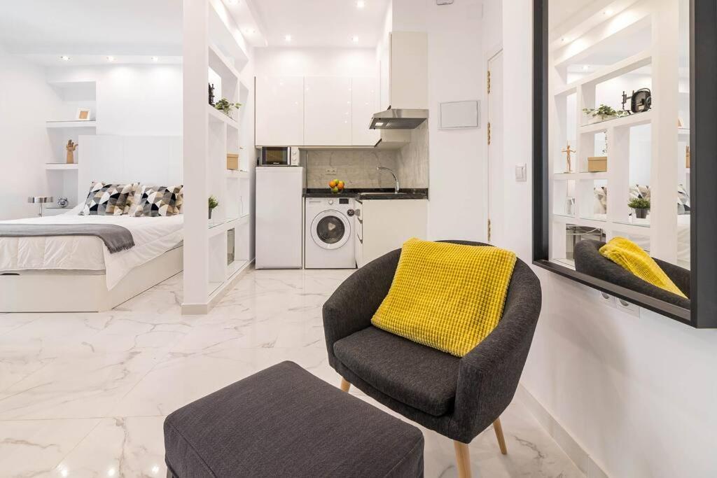 Arriola B Freshapartments Малага Экстерьер фото